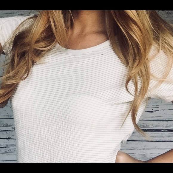 Armani Collezioni Tops - SALE❗️Armani Collezioni Sheer Stretch  Blouse 8